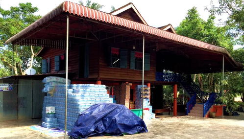 在柬埔寨民俗村感受 母系社会 的原始风貌