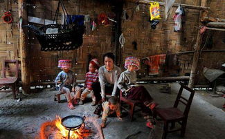 贵州深山穴居部落,一位外国游客的出现给他们带来了光明