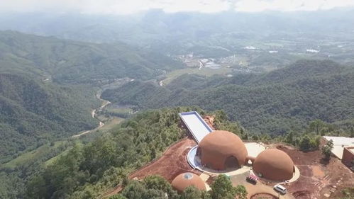 景谷白马山顶端火星部落今日正式开业，打造星外系村部落新地标